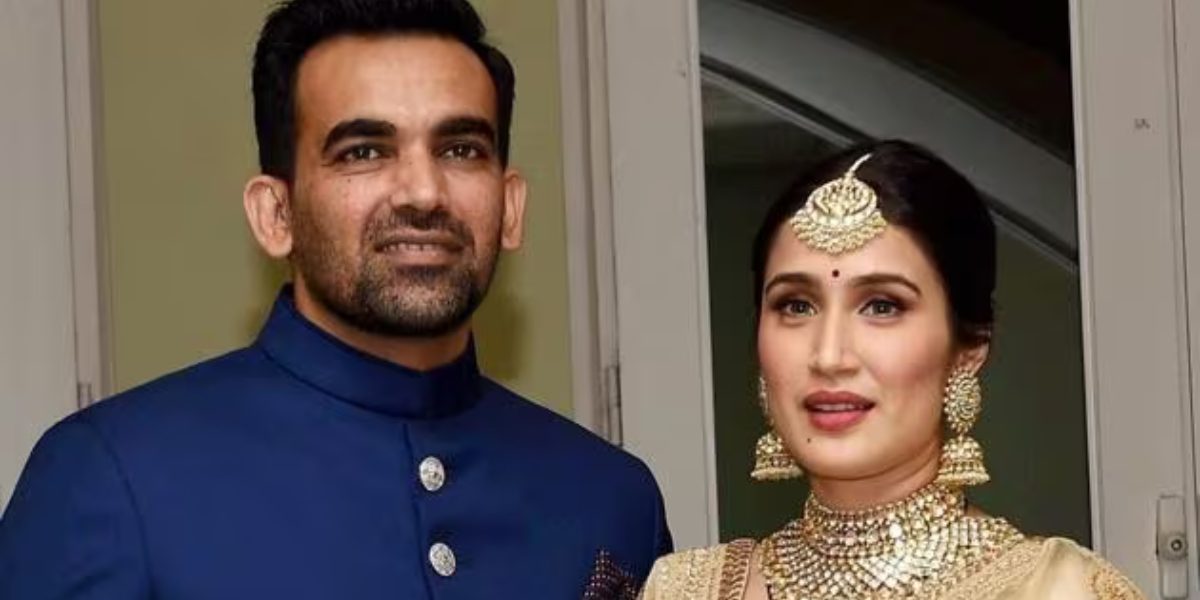 बॉलीवुड की 5 हसीनाएं जो क्रिकेटर्स के प्यार में हुई क्लीन बोल्ड, किसी ने बदला धर्म, एक तो शादी से पहले ही हो गई थी प्रेग्नेंट 5 Sagarika Ghatge-Zaheer Khan