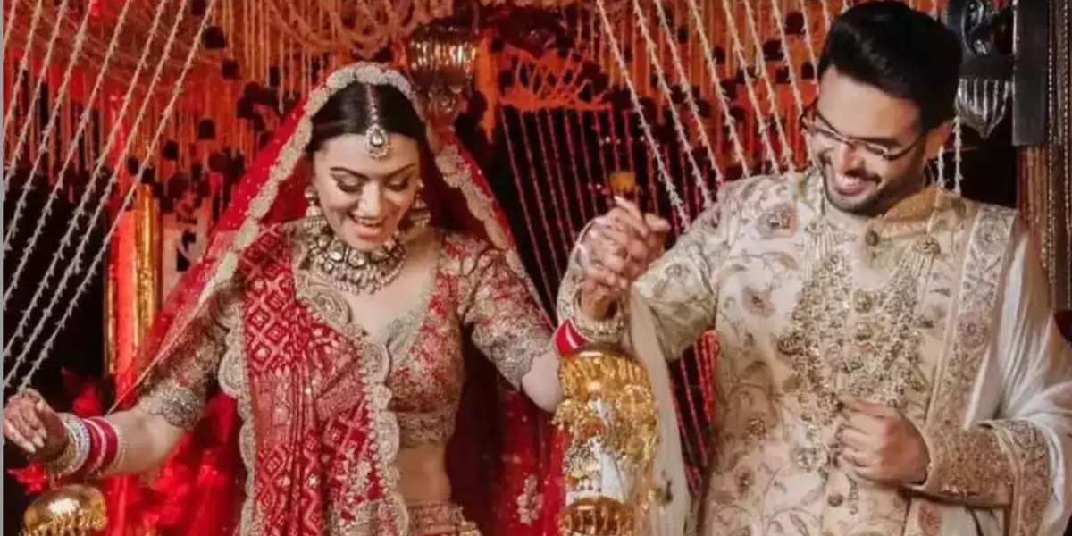 इन 5 एक्ट्रेस को मिला आखिरकार अपना सच्चा प्यार, इस बार पहले करवाचौथ पर करेंगी अपने चांद का दीदार 2 Hansika Motwani-Sohail Kathuria