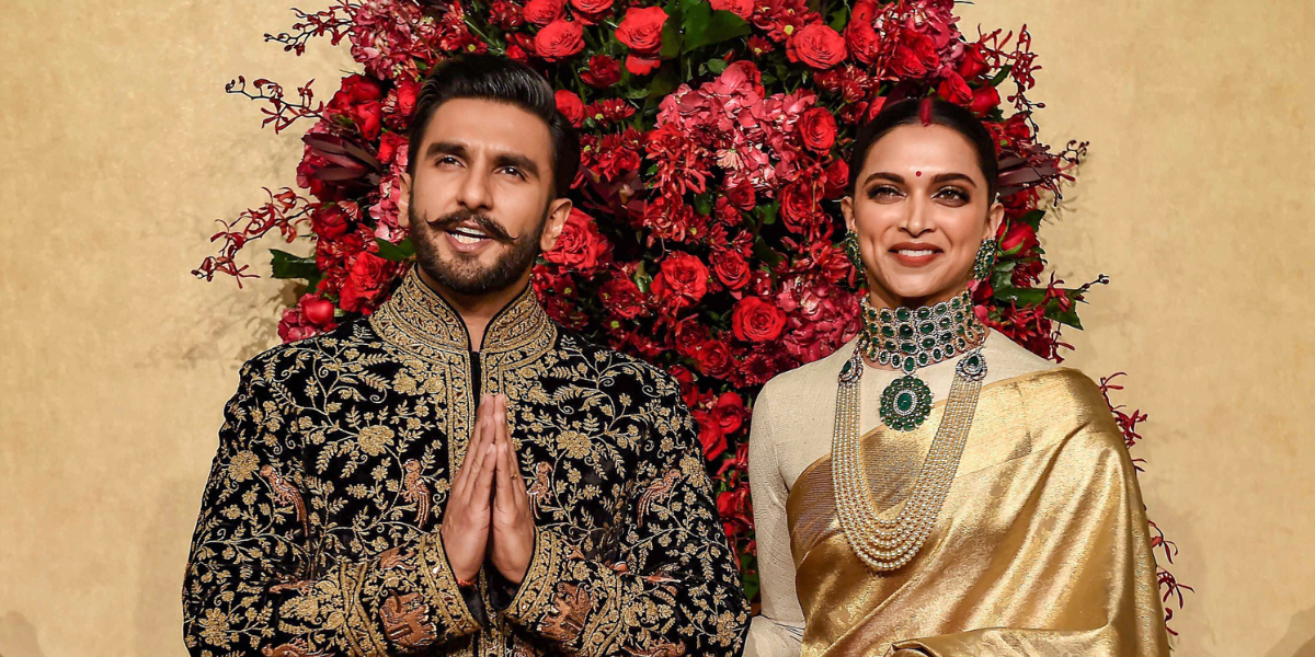 जब बॉलीवुड की इन 6 हसीनाओं ने सिंदूर को बनाया अपने फैशन का हिस्सा, खूबसूरती देखकर हर कोई रह गया था भौंचक्का 6 Deepika Padukone-Ranveer Singh