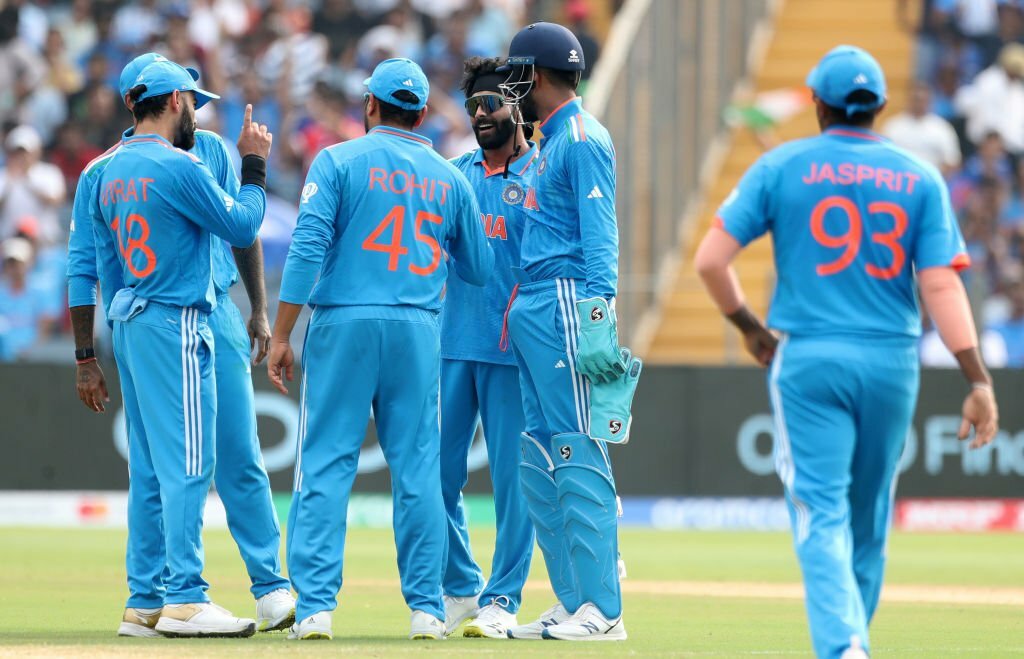 चैंपियंस ट्रॉफी 2025 में टीम इंडिया के इस खूंखार बल्लेबाज की होगी एंट्री, पाकिस्तानी गेंदबाजों के भी देखकर छूट जाते हैं पसीने 2 Team India