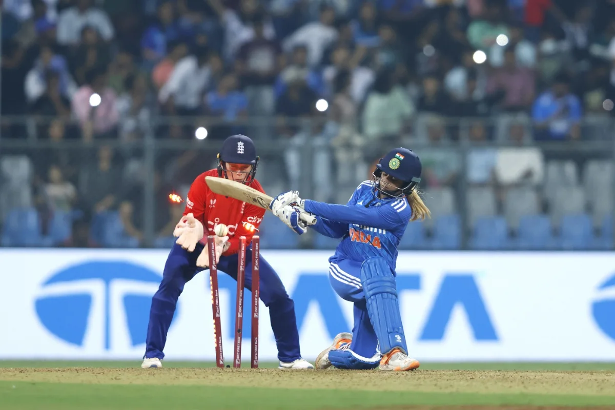 इंग्लैंड के आगे टीम इंडिया ने कटवाई नाक, 10 रन भी नहीं बना सके 9 बल्लेबाज, लगातार दूसरे मैच में अंग्रेजी टीम ने दी शर्मनाक हार