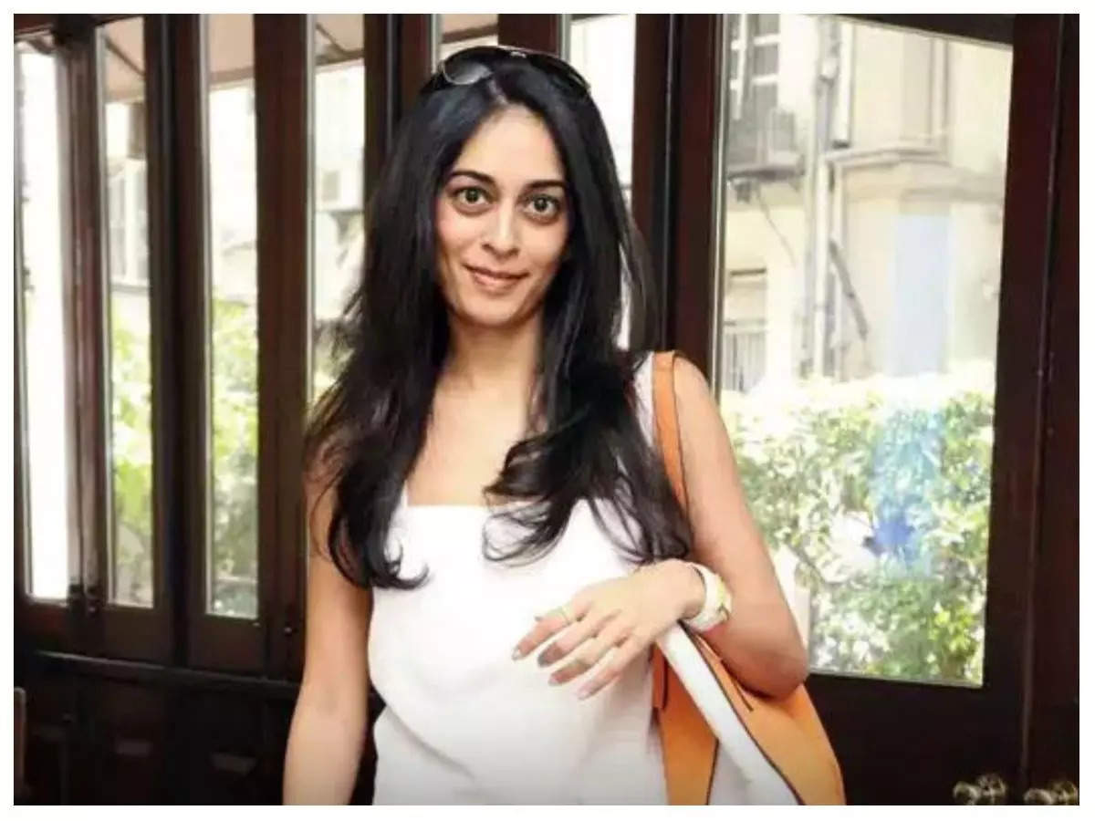 Ipl 2024 Auction: कौन है बला की खूबसूरत मल्लिका सागर, जिन्होंने आईपीएल ऑक्शनर बनकर रचा इतिहास, महिलाओं के लिए बनी मिसाल 2 Mallika Sagar, Ipl 2024 Auction
