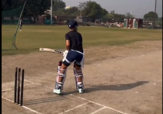 लंबे अरसे के बाद मैदान पर लौटे शिखर धवन, जमकर बहाया पसीना, लगाए चौके-छक्के, वायरल हुआ Video 2 Shikhar Dhawan