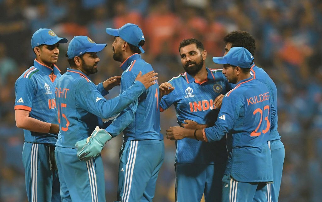 फैंस को मिली बुरी खबर, विराट कोहली के बाद भारतीयों का ये फेवरेट खिलाड़ी भी हुआ टी20 वर्ल्ड कप 2024 से बाहर 2 Team India