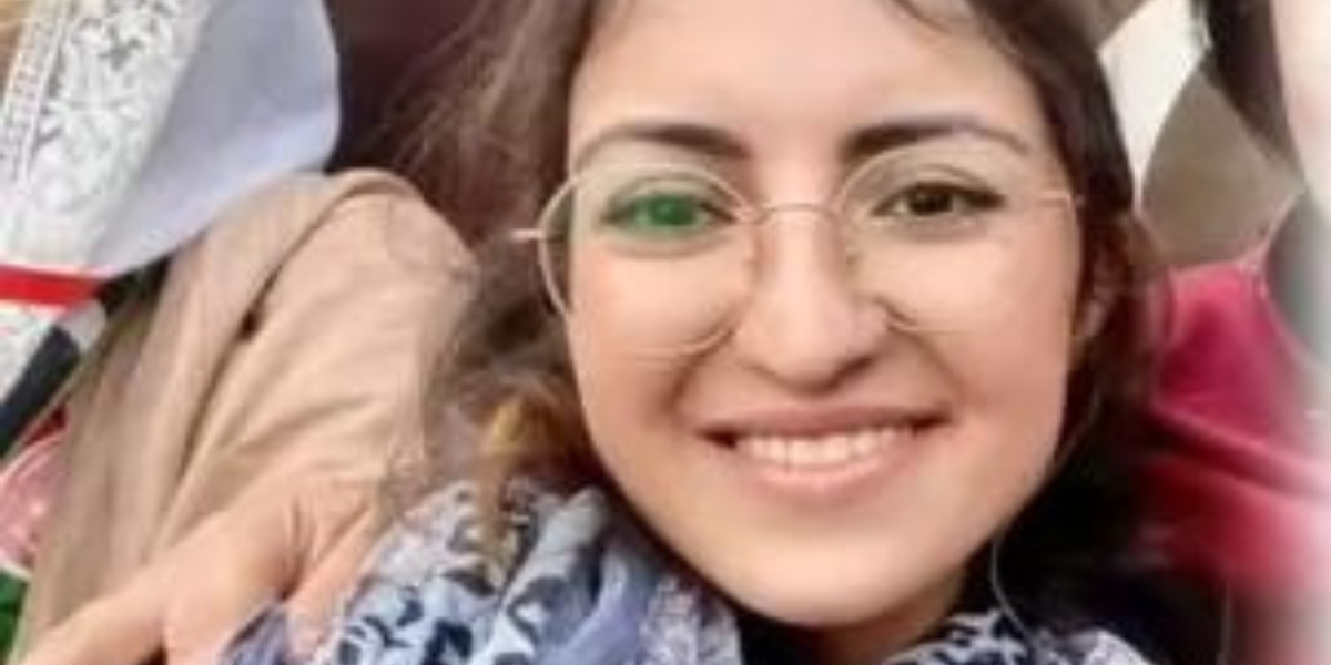 पाकिस्तान में पहली बार कोई हिंदू महिला लड़ेगी चुनाव, फाइल किया नॉमिनेशन, तो आंतकवादियों ने की मारने की तैयारी! 2 Savera Prakash