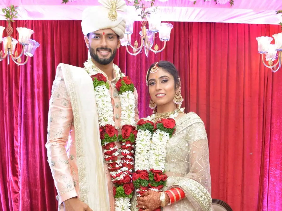 Shivam Dubey And His Wife