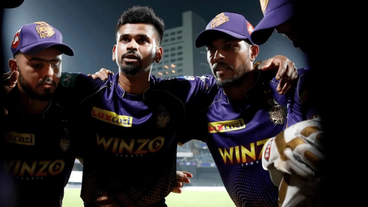 शाहरुख खान ने श्रेयस अय्यर को दिया धोखा, अपने इस रिश्तेदार को बनाया Kkr का नया कप्तान 2 Shreyas Iyer With Kkr Team