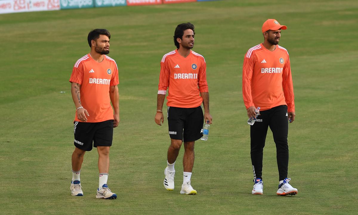 दक्षिण अफ्रीका सीरीज के बीच टीम को लगा बड़ा झटका, रातों-रात हेडकोच ने दिया इस्तीफा 2 Ind Vs Sa