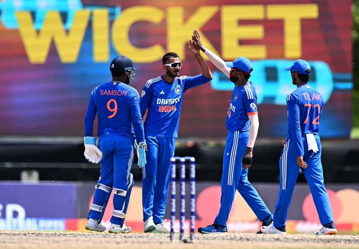 वनडे वर्ल्ड कप से जिन्हें किया गया था नजरअंदाज उन दोनों खिलाड़ियों को दक्षिण अफ्रीका के खिलाफ वनडे सीरीज में मिला मौका 2 Team India