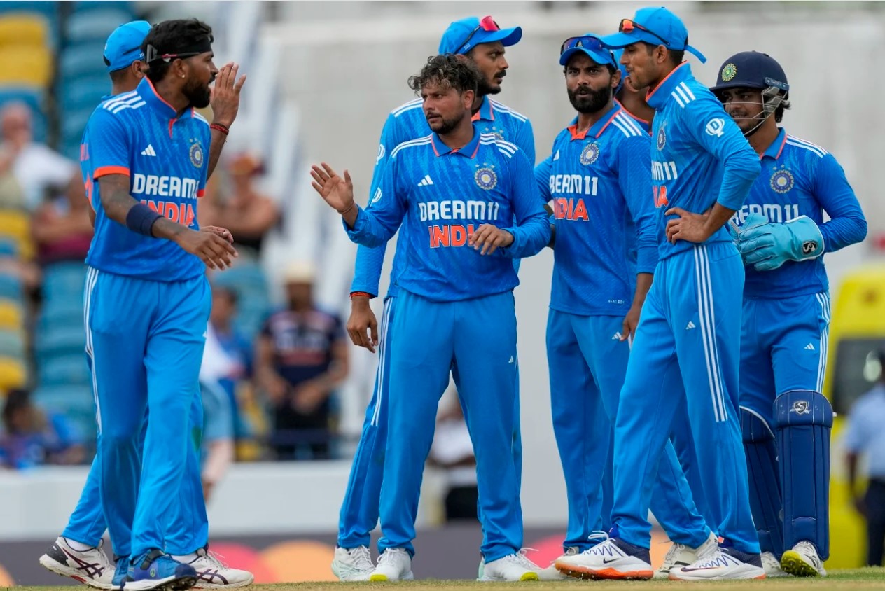 वनडे वर्ल्ड कप से जिन्हें किया गया था नजरअंदाज उन दोनों खिलाड़ियों को दक्षिण अफ्रीका के खिलाफ वनडे सीरीज में मिला मौका 3 Team India