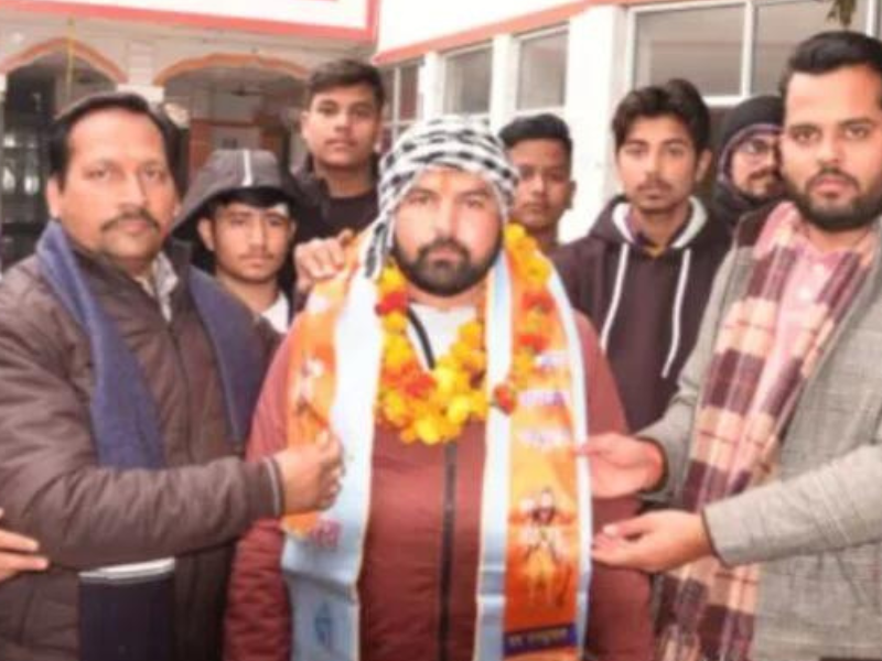 Karan-Chaudhary-Became-A-Shahzad-By-Renouncing-Muslim-Religion-In-Devotion-To-Ram