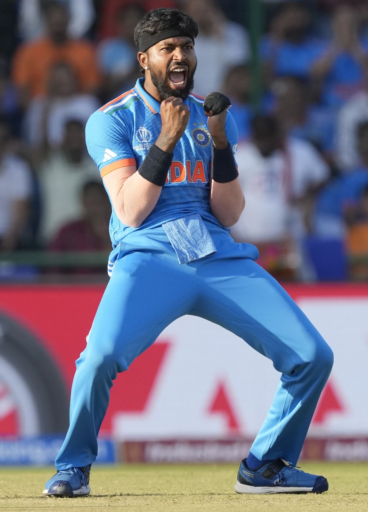पैसों की कठपुतली हैं ये 3 भारतीय खिलाड़ी, हर सीरीज में होते हैं चोटिल, Ipl आते ही हो जाते हैं फिट 2 Hardik Pandya