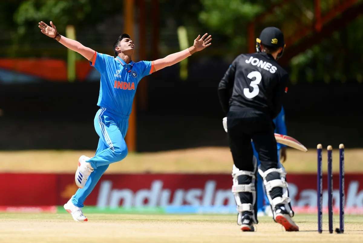 सरफराज के भाई मुशीर खान का गरजा बल्ला, तो सौम्य ने गेंद से की धुनाई, सुपर-6 में भारत ने 214 रन से न्यूजीलैंड को दी करारी शिक्सत 