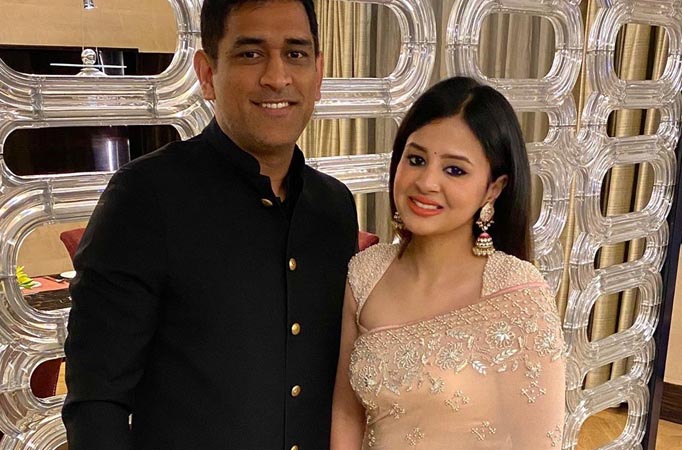 Ms Dhoni And Sakshi Dhoni