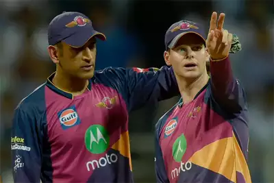 Ms Dhoni And Steve Smith