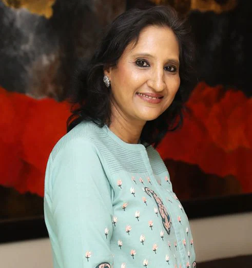 नीता अंबानी नहीं बल्कि ये 5 हैं भारत की सबसे अमीर महिलाएं, संपत्ति जानकर उड़ जाएंगे होश 2 Rekha Jhunjhunwala