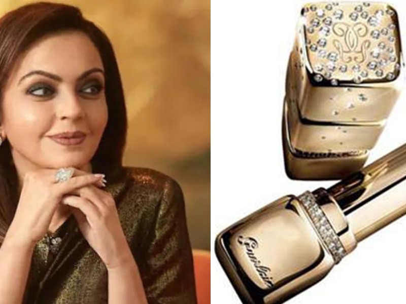 Mukesh-Ambanis-Wife-Nita-Ambani-Wears-Lipstick-With-Gold-And-Silver-Work