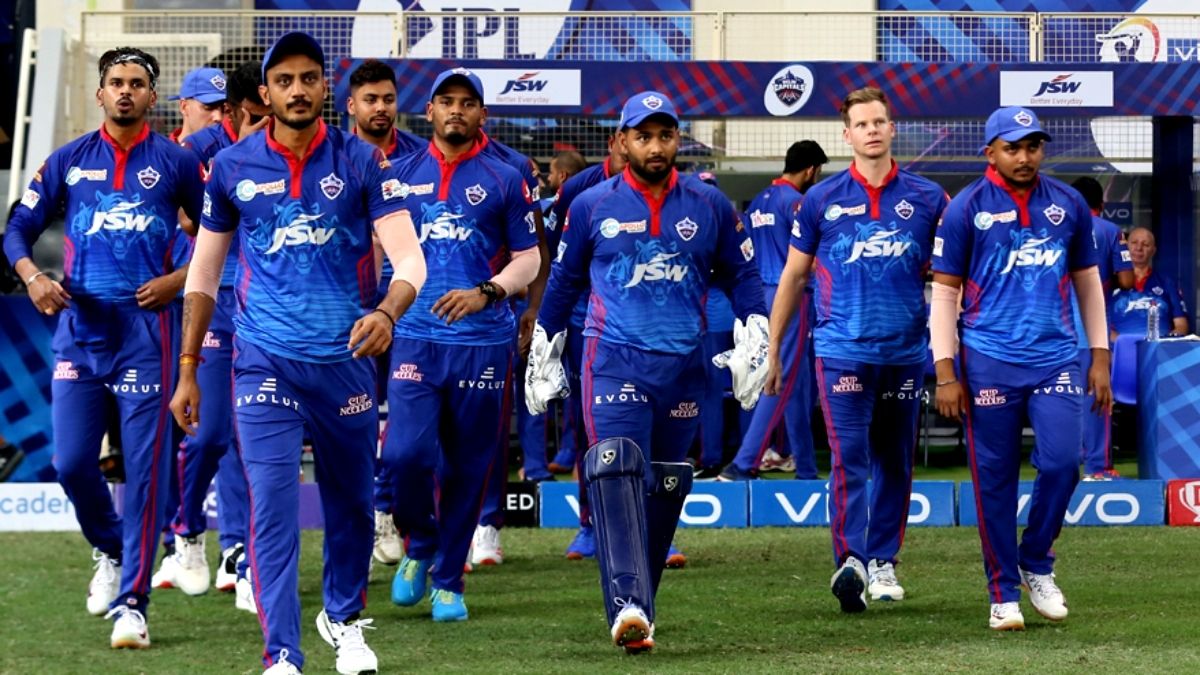 Ipl 2024 से पहले इन 5 टीमों ने एक साथ बदले अपने कप्तान, अब सभी के बीच ट्रॉफी के लिए मचेगी होड़ 2 Delhi Capitals