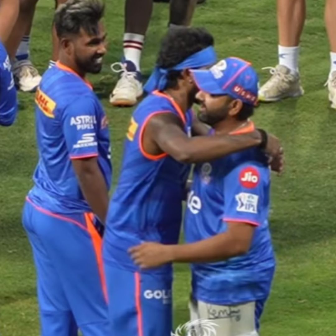 रोहित-हार्दिक ने अफवाहों पर लगाया ब्रेक, प्रैक्टिस मैच में एक-दूसरे को लगाया गले, वायरल हुआ Video 2 Hardik Pandya And Rohit Sharma