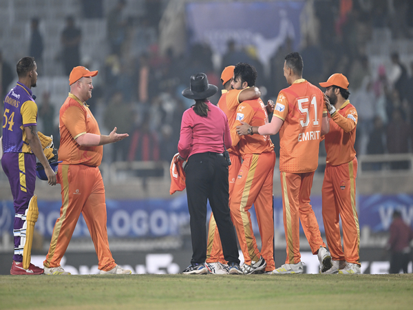 सुरेश रैना और युवराज सिंह करेंगे इस टूर्नामेंट से क्रिकेट के मैदान पर वापसी, शाहिद अफरीदी के खिलाफ खेलेंगे मैच, 9 मार्च से शुरू होगी लीग 2 Legend Cricket Trophy
