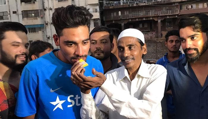 ऑटो चलाते थे पिता, गरीबी में गुजरा जीवन, आज वर्ल्ड के नंबर-1 तेज गेंदबाज हैं मोहम्मद सिराज