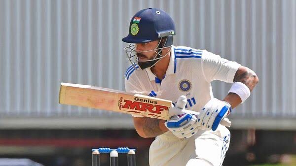 टेस्ट सीरीज छोड़ना विराट कोहली को पड़ा महंगा, Bcci ने लिया बड़ा एक्शन, हुआ करोड़ों का नुकसान 2 Virat Kohli
