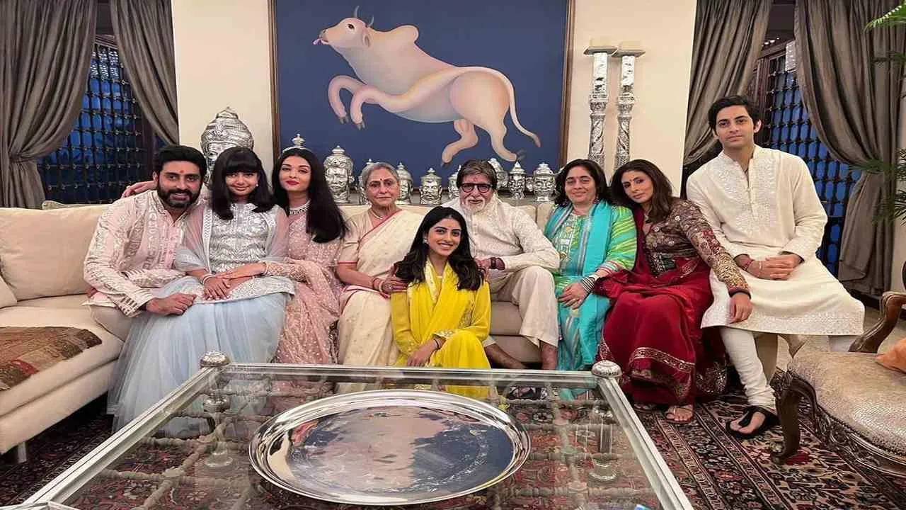 बच्चन परिवार में सभी है जीभ के चटोरे, अमिताभ तो खाते हैं ये अनोखी डिश, जिसे खाकर आदमी बुढ़ापे में भी रहता है फिट