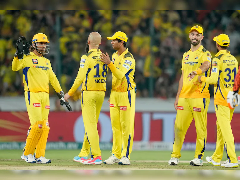 रोहित, विराट या रिंकू सिंह नहीं बल्कि Csk का ये खिलाड़ी है Ipl का सिक्सर किंग, 3 सालों में लगा चुका छक्कों का अंबार 3 Chennai Super Kings