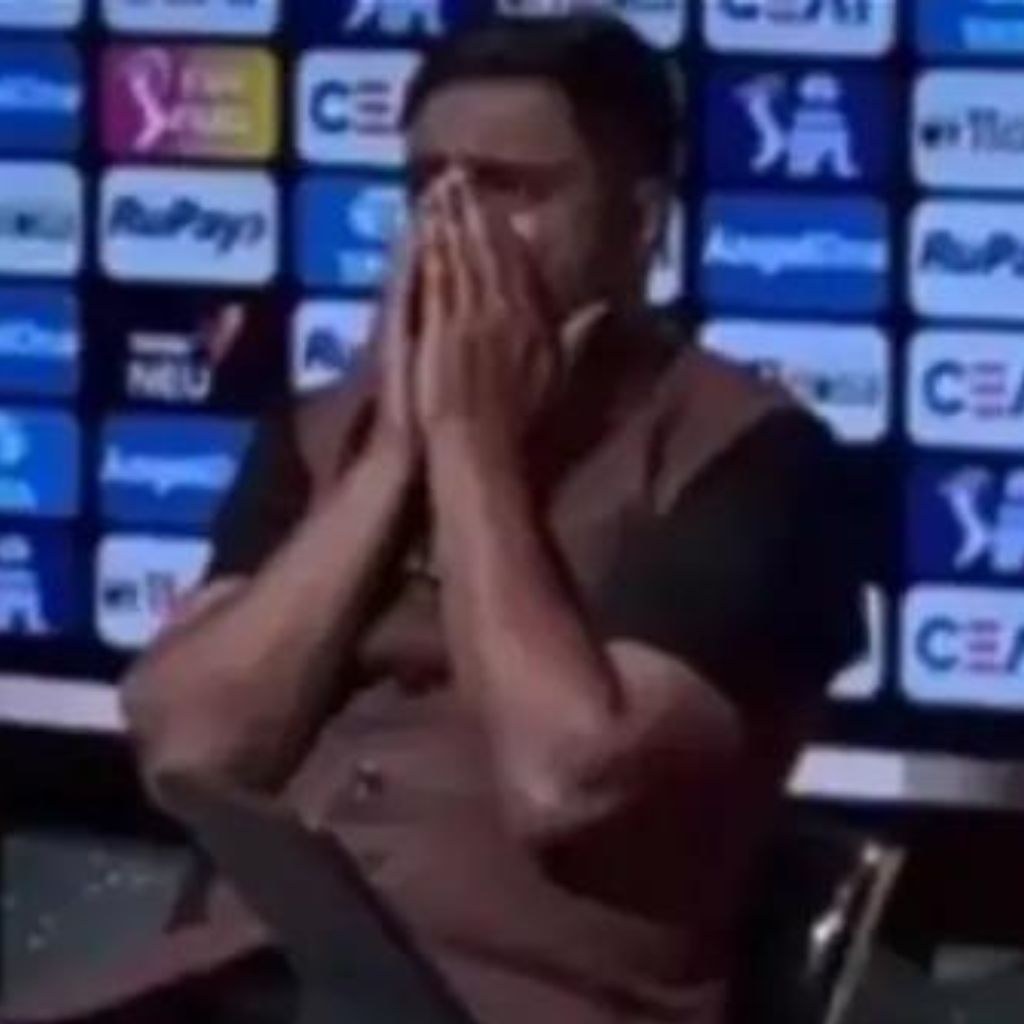 Csk की हार के बाद कमेंट्री बॉक्स में फूट-फूटकर रोए अंबाती रायडू, धोनी के लिए मनाया मातम, आग से तरह वायरल हुआ Video 2 Ambati Rayudu