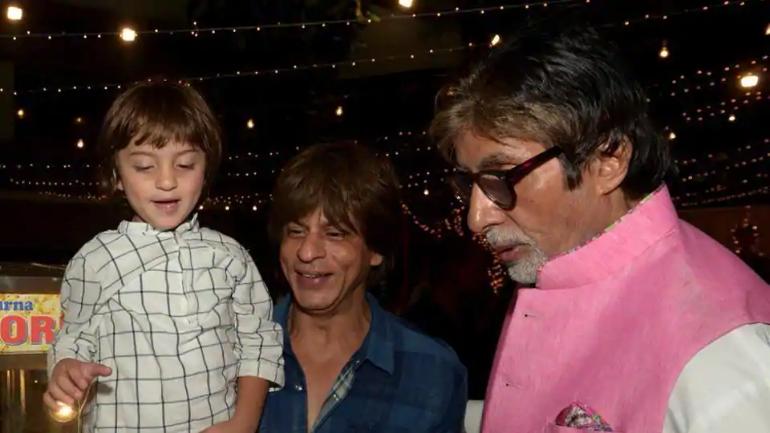 शाहरुख खान के बेटे अबराम ने अमिताभ बच्चन को क्यों कहा 'दादाजी', क्या शाहरूख के पिता हैं बिग बी? सामने आई बड़ी सच्चाई 3 Abram Khan