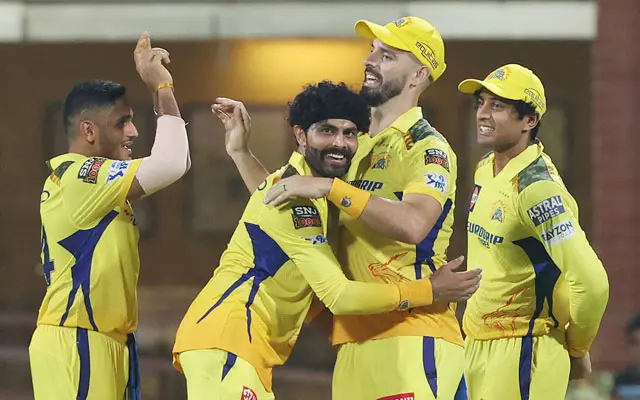 Csk के इस धाकड़ खिलाड़ी को नहीं मिला मौका, तो एमएस धोनी के खिलाफ की बगावत, दे दिया ऐसा घटिया बयान 2 Chennai Super Kings
