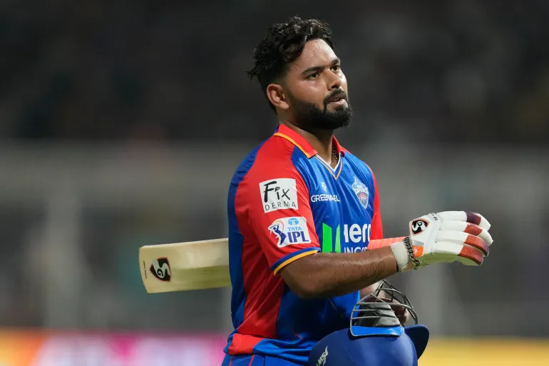 ऋषभ पंत ने टीम इंडिया के इन 2 विकेटकीपर खिलाड़ियों का टी20 करियर किया खत्म, अब नहीं मिलेगा कभी भी मौका 2 Rishabh Pant