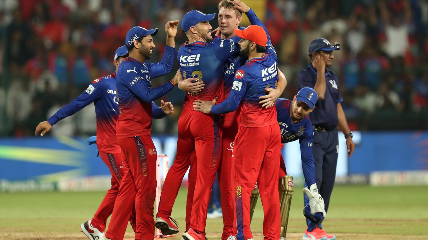चेन्नई के खिलाफ आरसीबी को प्लेऑफ में पहुँचने के लिए करना होगा ये काम, Ipl 2024 में ही पूरा होगा खिताब जीतने का सपना! 2 Royal Challengers Bengaluru