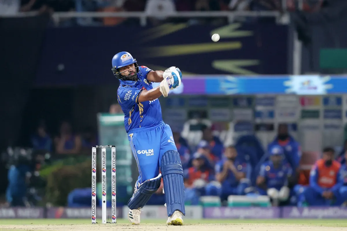 मुंबई के आखिरी आईपीएल 2024 के मैच के बाद नीता अंबानी ने रोहित शर्मा के साथ की सुलह, बोलीं - किसी भी वजह से टीम मत छोड़ों प्लीज!....... 2 Rohit Sharma