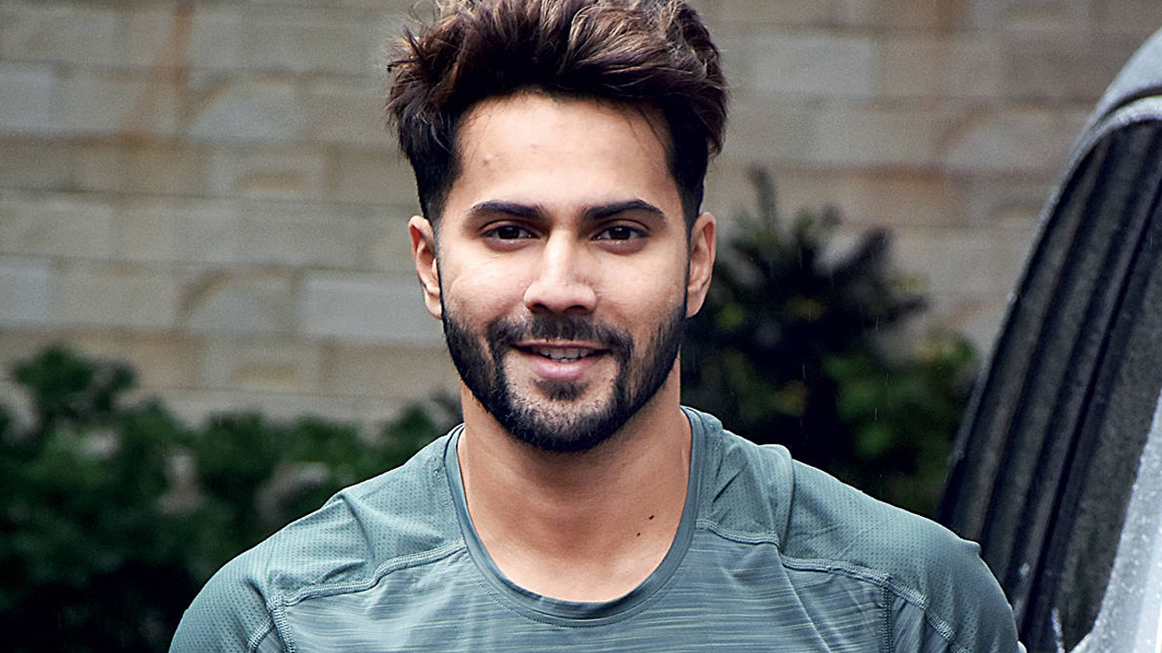 Bollywood Stars Who Experienced Paranormal Activities