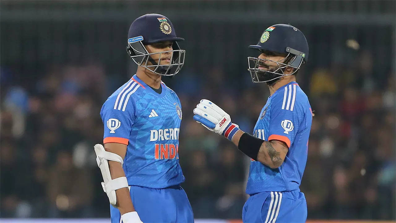 विराट - यशस्वी ओपनर! रोहित हुए बाहर? मैथ्यू हेडन ने चुनी टी20 वर्ल्ड कप 2024 के लिए टीम इंडिया की प्लेइंग इलेवन 2 Virat Kohli