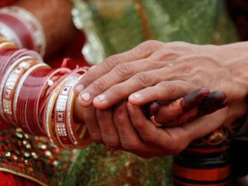 In Madhya Pradesh, Granddaughter Fell In Love With Her Maternal Grandfather, Both Ran Away From Home And Got Married