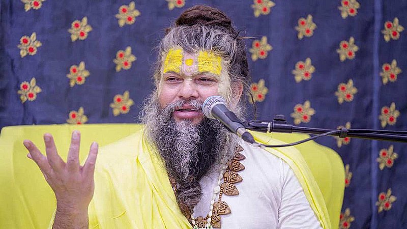 राधा रानी के खिलाफ कथावाचक प्रदीप मिश्रा ने बोली ऐसी बात, भड़के प्रेमानंद महाराज, बोले - 'तू भोगेगा नर्क' 3 Premanand Maharaj