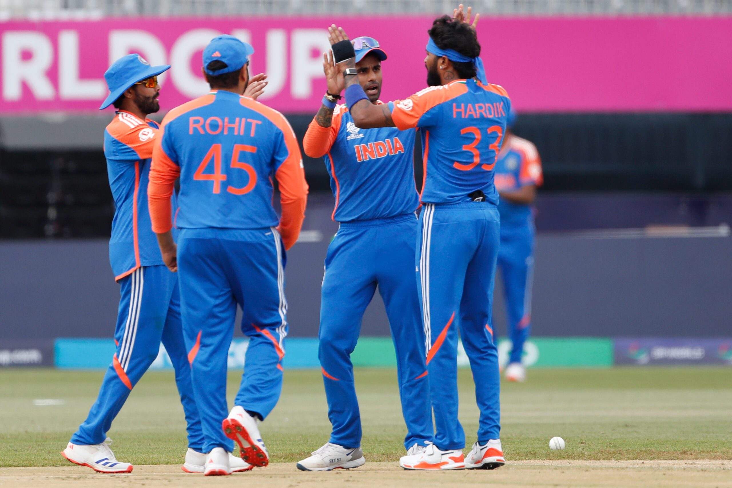 शिवम दुबे समेत ये 3 खिलाड़ी हुए बाहर, तो इन 2 धाकड़ खिलाड़ियों की होगी एंट्री, Usa के खिलाफ ऐसी होगी टीम इंडिया की प्लेइंग Xi 2 Ind Vs Usa