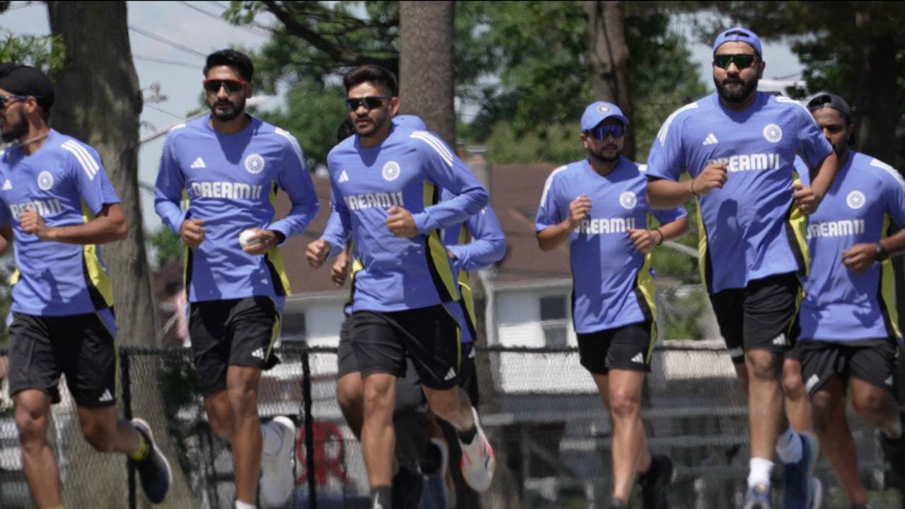 टीम इंडिया के हेड कोच पद के लिए इन 2 खिलाड़ियों के बीच शुरू हुई जंग, बने एक-दूसरे की जान के दुश्मन 3 Team India