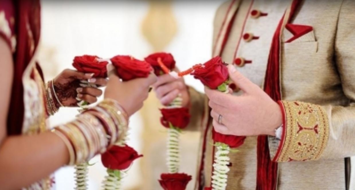भारत के इस राज्य में अब हिंन्दू भी कर सकेंगे मुस्लिम की तरह दो शादी, लेकिन माननी होगी ये शर्त 4 Hindu Can Marry Twice