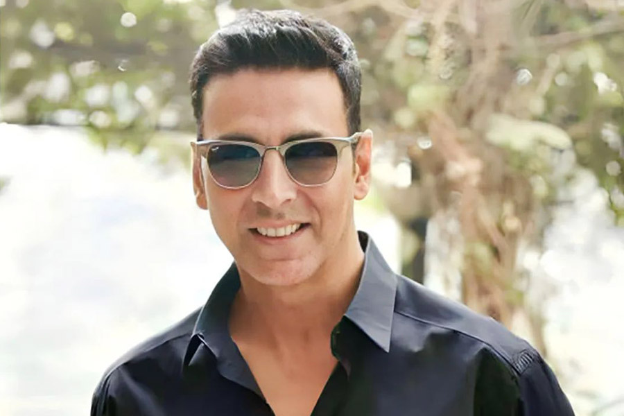अक्षय कुमार को नहीं याद होते डायलॉग, व्हाइट बोर्ड पर देखकर देते हैं ऐसे शॉट, फरीदा जलाल ने किया बड़ा खुलासा 