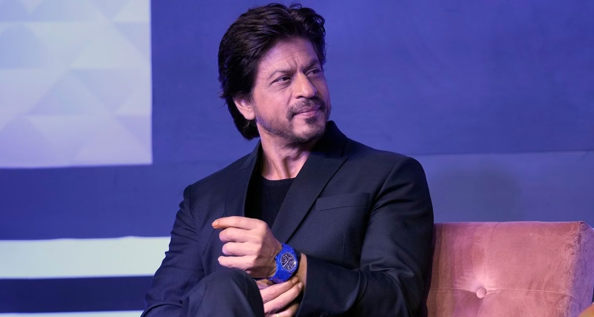 शाहरुख खान की हुई बुरी हालत, इस बीमारी की वजह से दिखना हुआ बंद, परिवार का रो-रोकर हुआ बुरा हाल...... 4 Shahrukh Khan