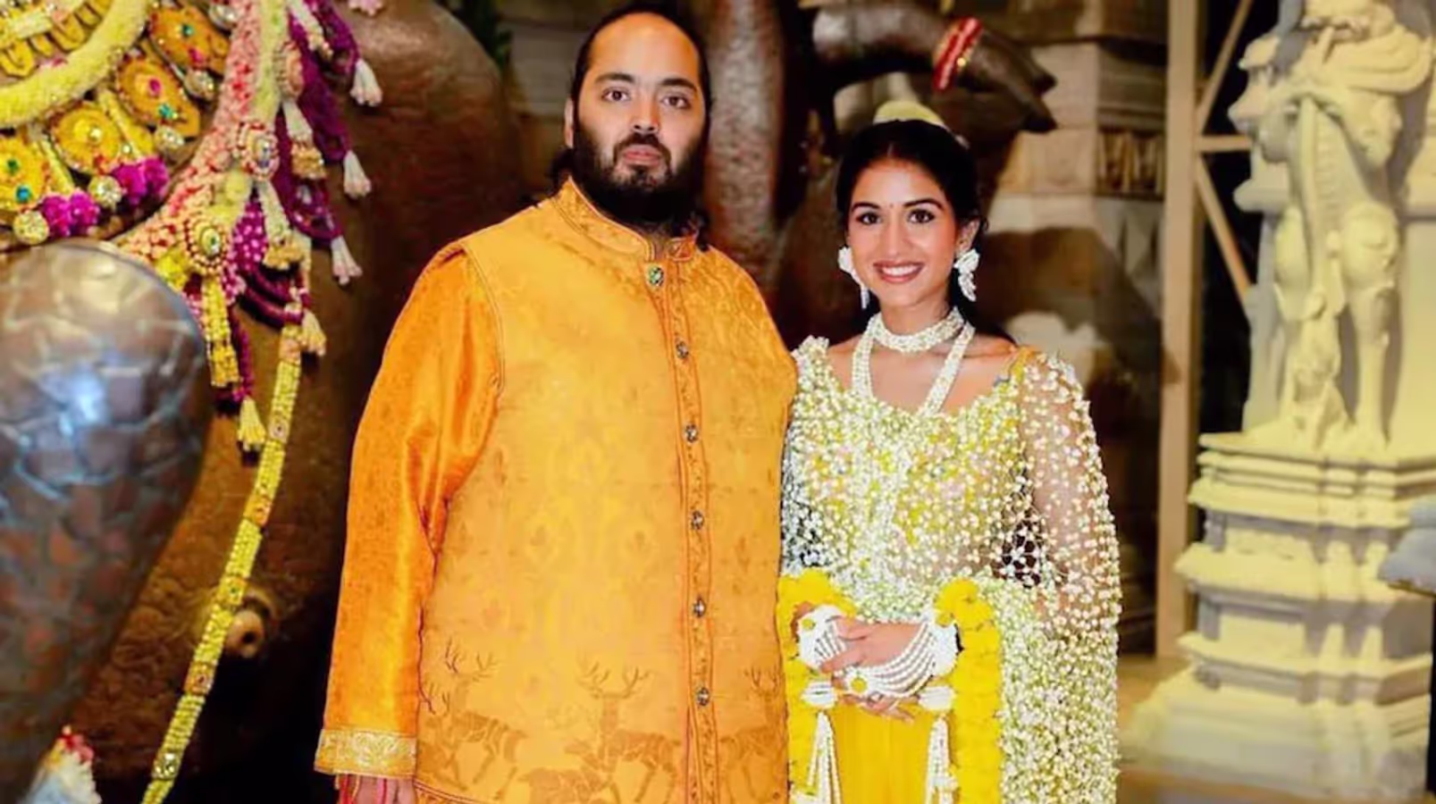 इंडस्ट्री की इन शादियों में पानी की तरह बहा पैसा, एक का बजट हुआ अरबों पार, अनंत-राधिका की शादी भी पड़ी फिकी 