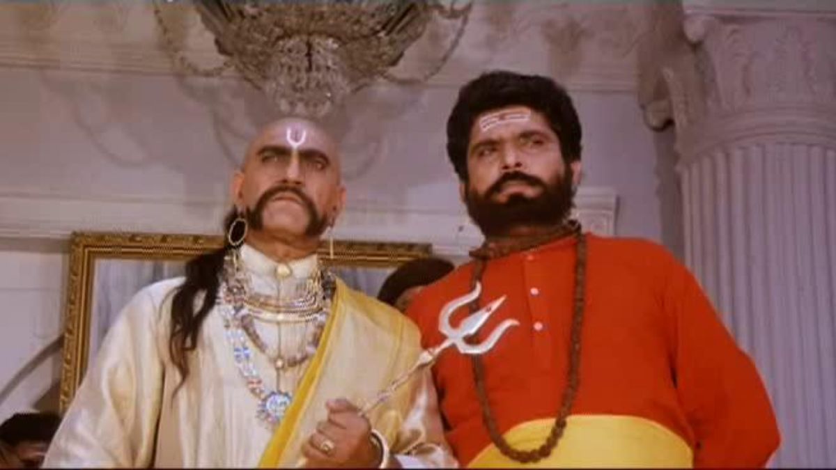 निराला से तपस्वी तक, बॉलीवुड के इन 6 एक्टर ने भी निभाया 'हाथरस' बाबा जैसा किरदार, एक ने तो हिन्दू धर्म को किया शर्मसार
