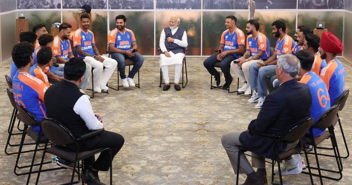 Pm Modi With Team India 