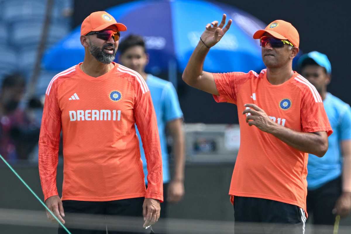 Paras Mhambre And Rahul Dravid