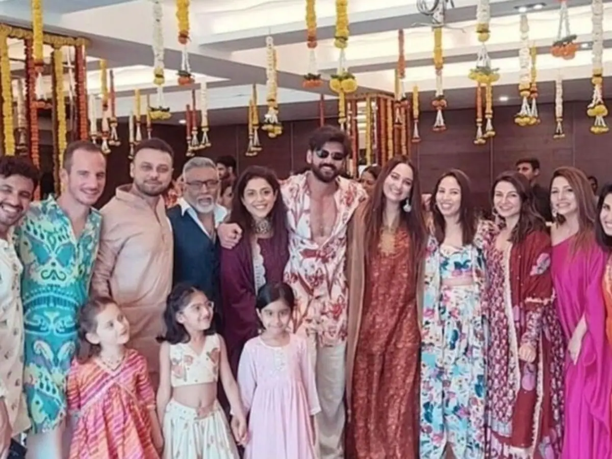 हॉस्पिटल में इस हालत में हैं शत्रुघ्न सिन्हा, देखकर पसीज जाएगा दिल, पोस्ट शेयर कर बोले - विवादों से दूर.....