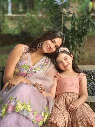 Mrunal Thakur-Kiara Khanna