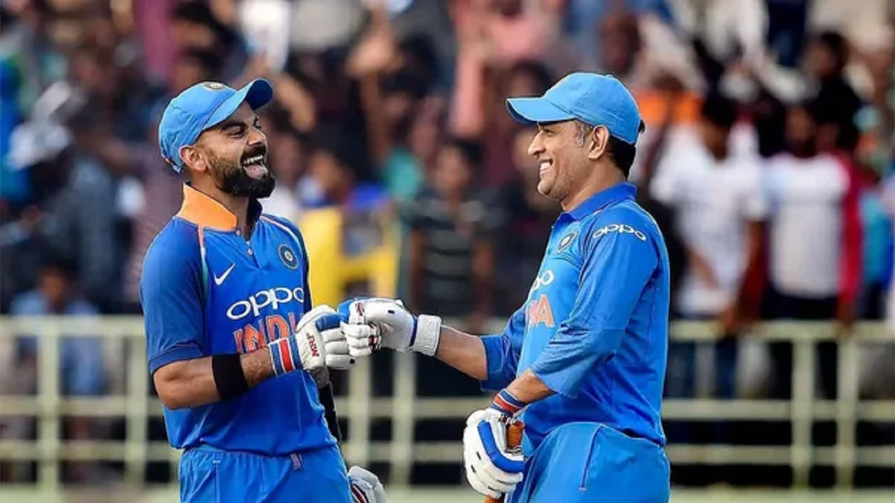 Ms Dhoni And Virat Kohli